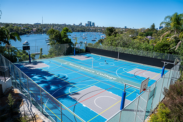01-MSCWoolwich-Facilities-courts-park