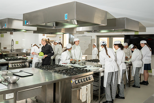 01-MSCWoolwich-facilities-commercial-kitchen