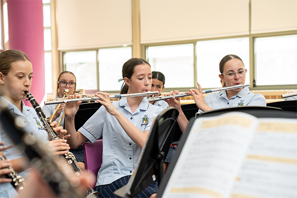 01-MSCWoolwich-school-life-talent-program-music